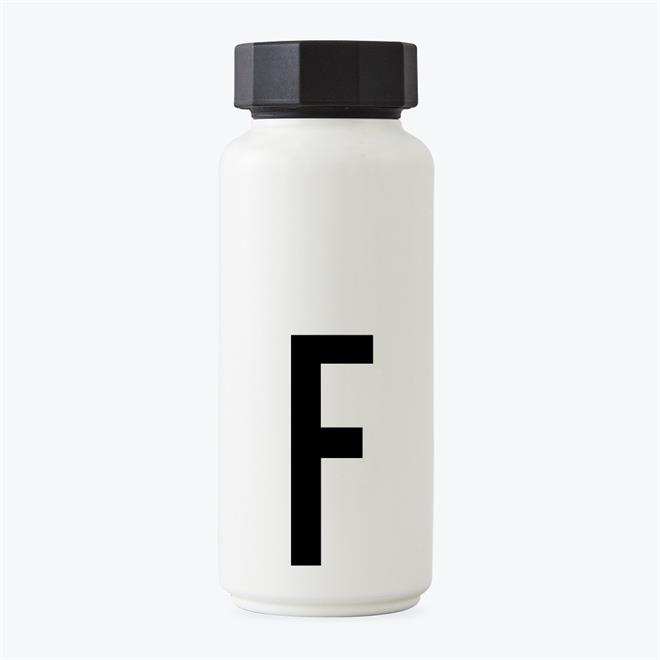 Personlig termoflaske med F fra Design Letters