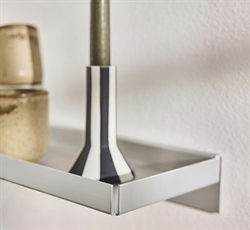 Bakku Shelf - Hylde large 80 cm i aluminium fra OYOY